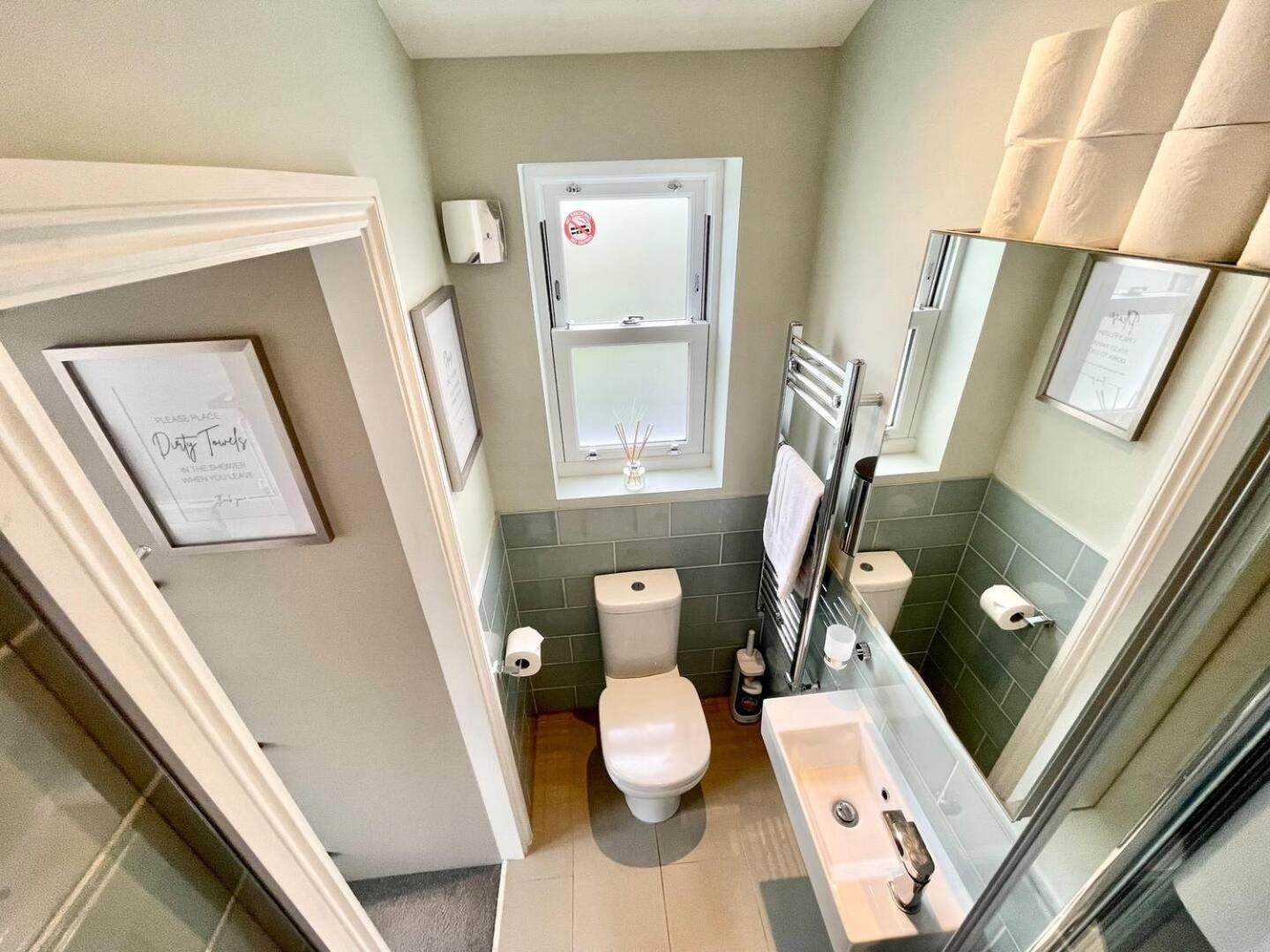 Luxury King-Bed Ensuite With Tranquil Garden Views London Exterior photo